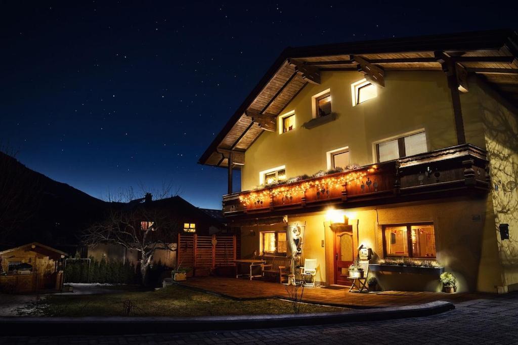 Haus Anna Louise - Niedernsill Appartement Buitenkant foto