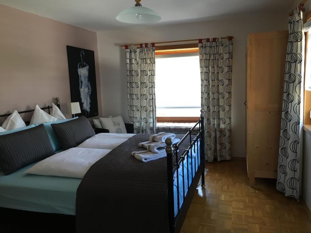 Haus Anna Louise - Niedernsill Appartement Buitenkant foto
