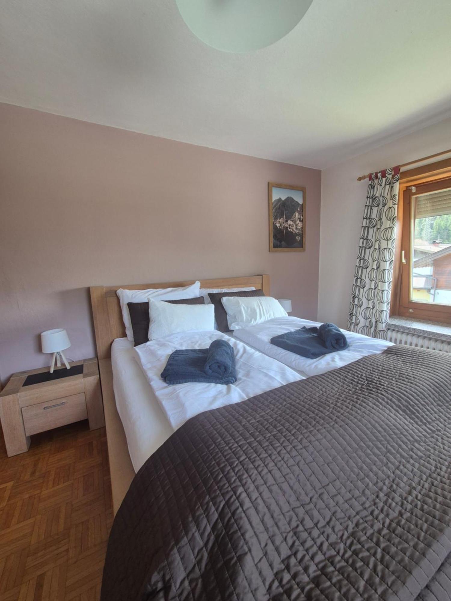 Haus Anna Louise - Niedernsill Appartement Buitenkant foto